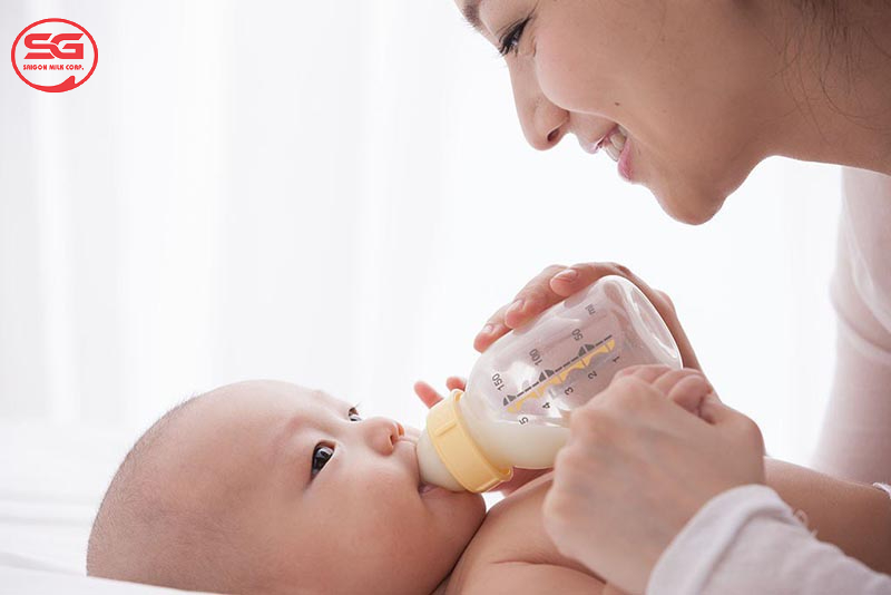 Trẻ em mấy tháng tuổi sử dụng sữa bột được?